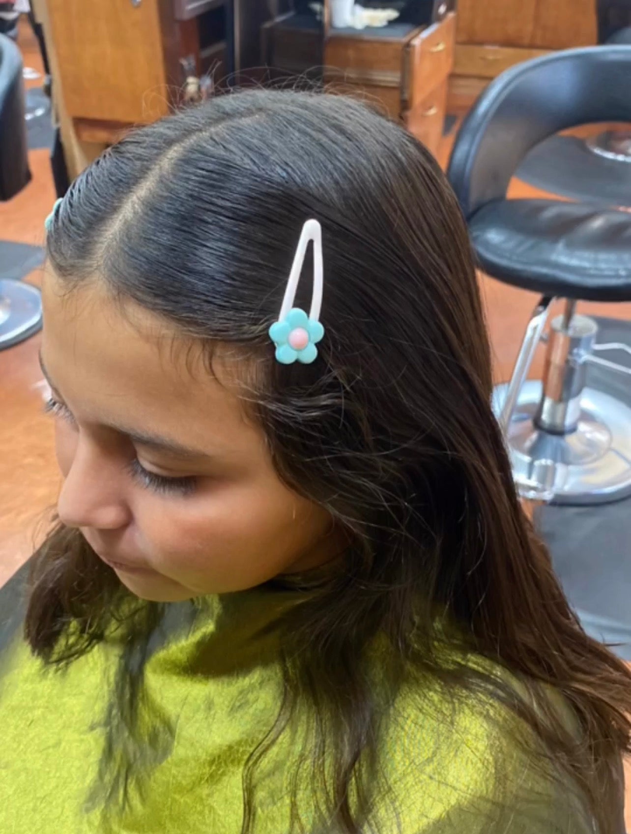 Buy Bonsai Kids Princess Clips 10ct with Flowers - Add a touch of color with pink, green, yellow, orange, and blue flower clips. Ideal for all hairstyles—ponytails, curls, straight hair, updos, and buns. Comfortable, secure hold, perfect for everyday use. Unisex and suitable for all hair types.